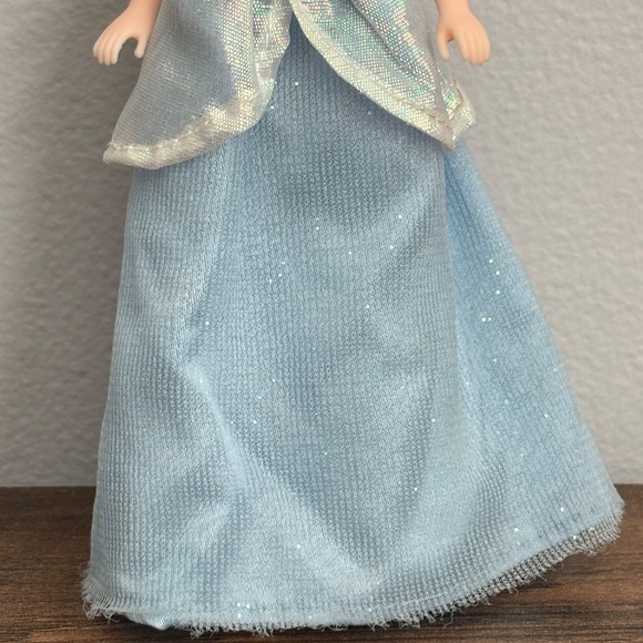 Vintage DISNEY Parks World Land Princess CINDERELLA Mini Doll Figure Collectible - Picture 5 of 11